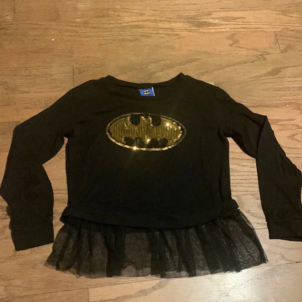 Batman girls‎ long sleeve shirt size (10/12)